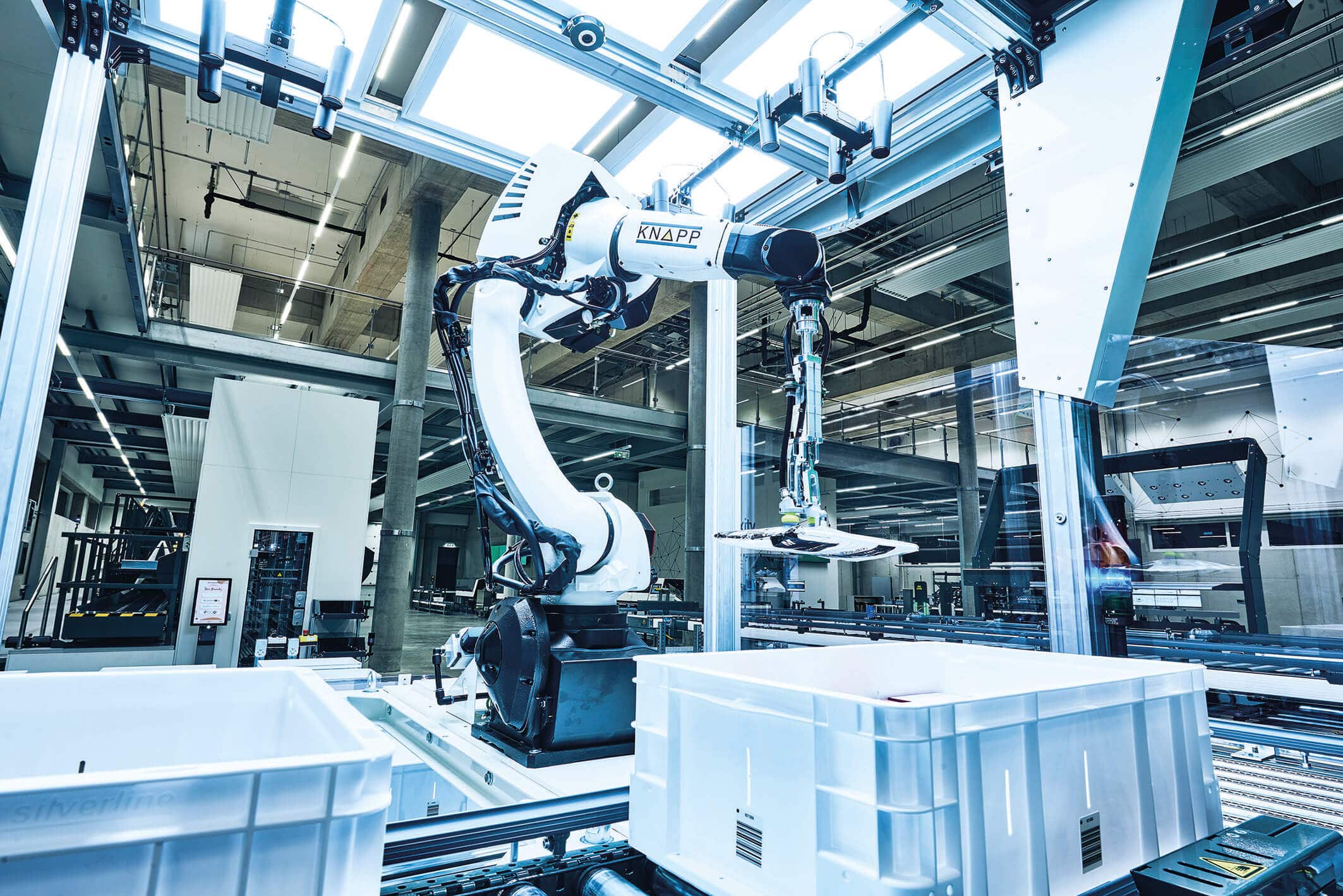KNAPP Pick-it-Easy Robot automation