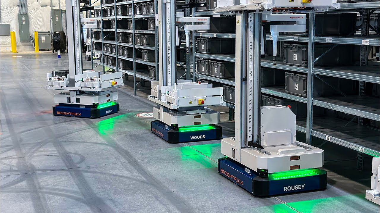 AI robots picking in automated warehouse